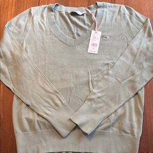 Vineyard Vines V-Neck Sweater in Light Green